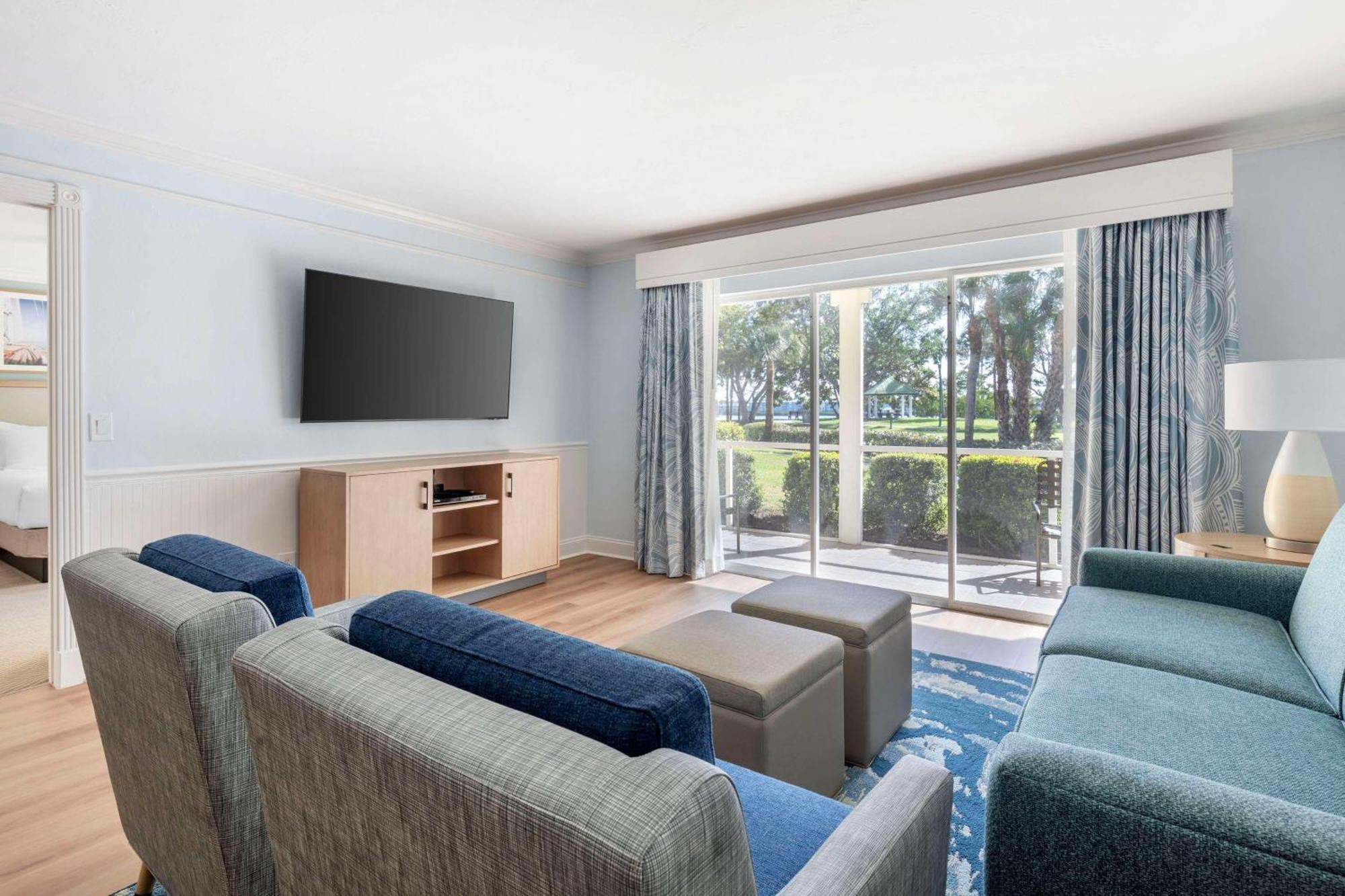 Hilton Vacation Club Charter Club Naples Bay Hotel Eksteriør billede